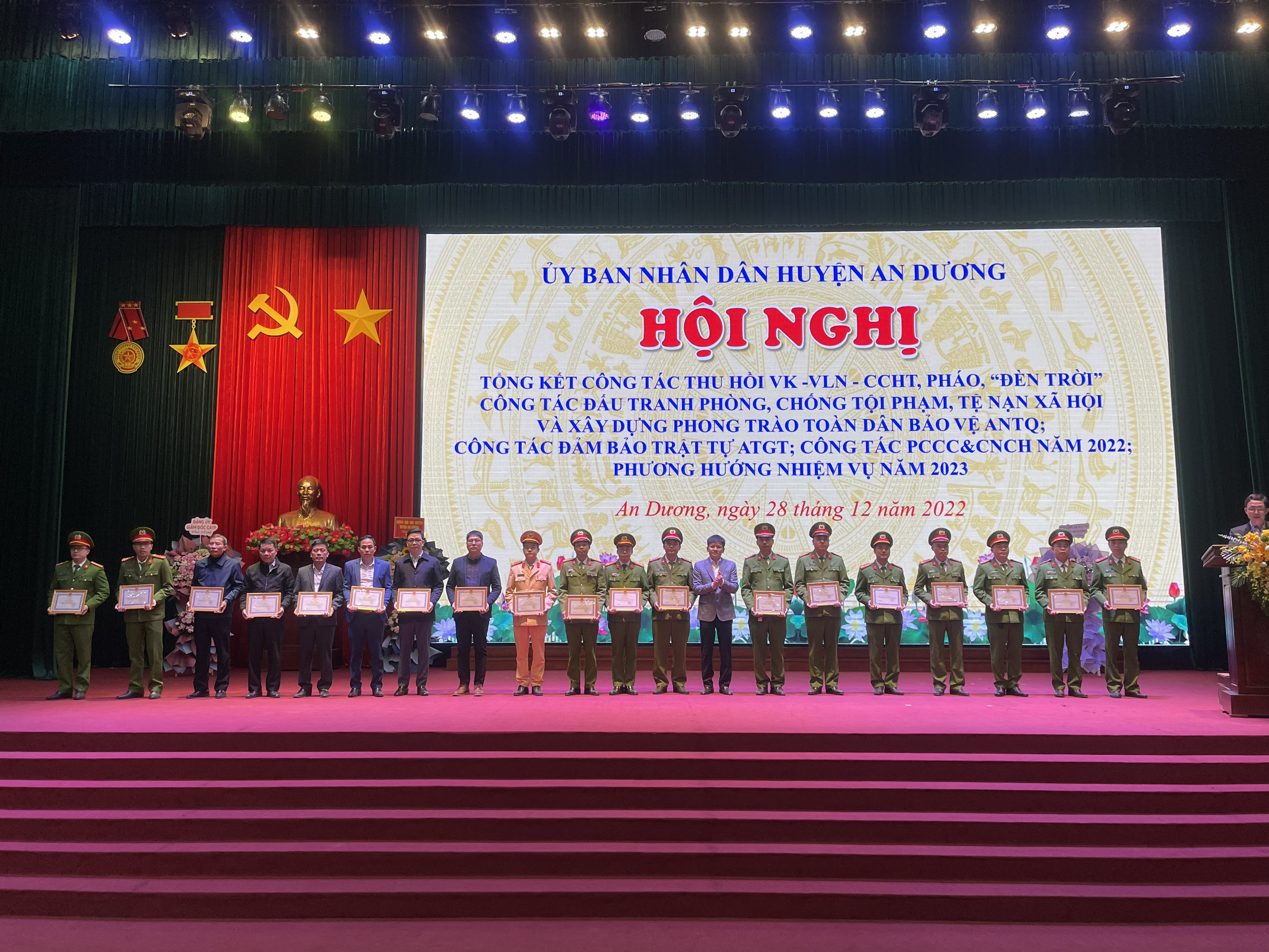 Huyện An Dương: Tập trung bảo đảm an ninh trật tự, an toàn giao thông để phục vụ nhân dân vui Tết, đón xuân